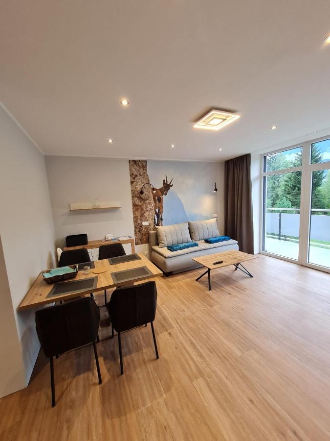 Ferienapartments Bensch - Haus Reiskofel Reisach